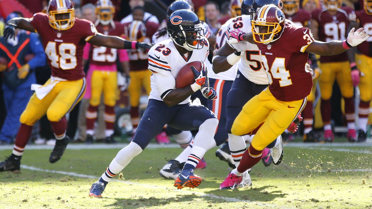 Aggressive Falcons bolster return game with Hester signing